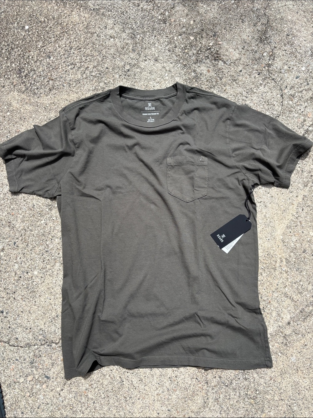 NWT - ROARK Made to Fade Tee - Men’s Large - Washed Military (Olive Green)